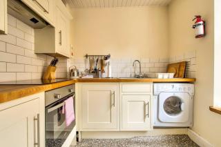 JOIVY Amazing Location! Lovely Rose St Apt in New Town - 1