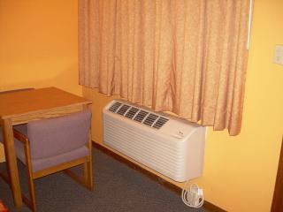 83 motel - North Platte - 6