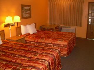 83 motel - North Platte - 3