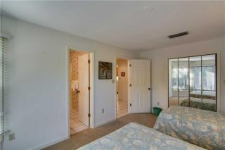 Turtle Cove 5546 - 6