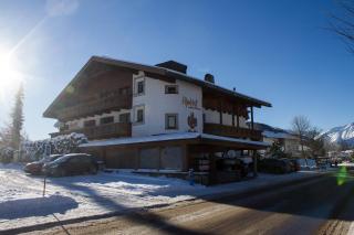 Hotel Garni Almhof - Seefeld in Tirol - 2