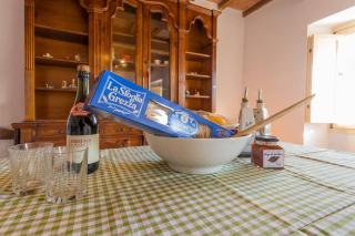 Villa Costanzi: Comfy Apartment Below The Cucco - Sigillo - 8