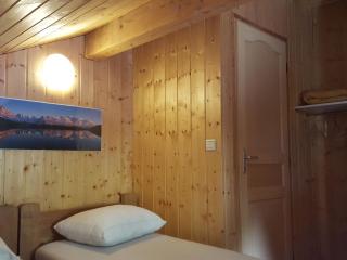 Chalet in Les Gets near Ski Bus & Sauna - Les Gets - 2