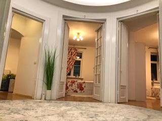 VICTORIA LUXURY APARTMENT - Bucharest - 8