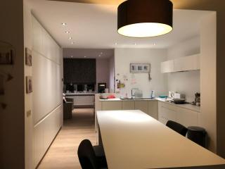 Home Bruges Cosy Comfort Modern Couple Privacy walking distance City center Kitchen Terrace Garden - Brujas - 3