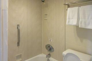 Econo Lodge Zanesville Downtown - 9