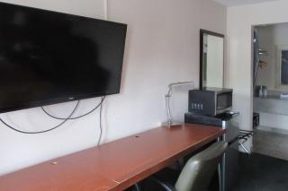 Econo Lodge Zanesville Downtown - 7