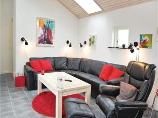 Four-Bedroom Holiday Home In Tarm - Tarm - 9