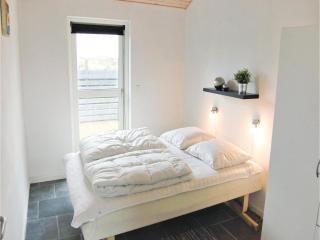 Four-Bedroom Holiday Home In Tarm - Tarm - 7