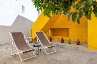 Bright & Spacious With Orange Tree Patio, by TimeCooler - Lisbona - 0