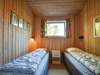Four-Bedroom Holiday Home In Glesborg - Glesborg - 4