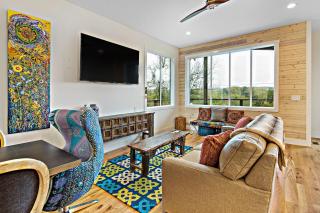 Upstream Penthouse - Asheville - 7