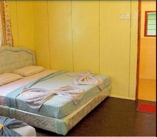 Sukau Backpackers Bed & Breakfast - 9