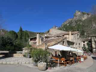 La Taverne de l'Escuelle - Saint-Guilhem-le-Désert - 0