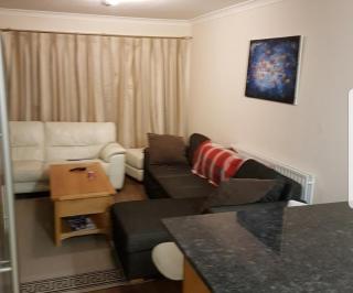 Fully Equipped Modern 3 bedroom House - 8