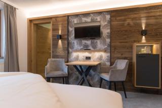 Hotel Garni Feuerstein - Sankt Anton am Arlberg - 4
