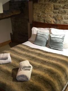 The Rake Tapas Accommodation - Littleborough - 4