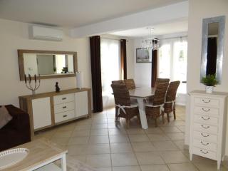 Golf de Pont Royal Villa du Lac climatisée 3 chambres Piscine chauffée Parking et Garage - Mallemort - 6