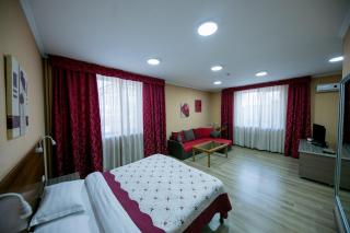 Hotel Flagman - Bisjkek - 4