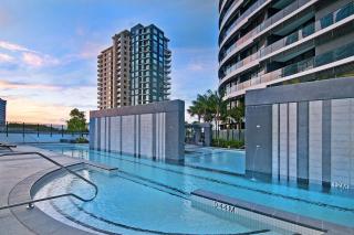 Luxury 3 Bedroom in heart of Broadbeach - 5
