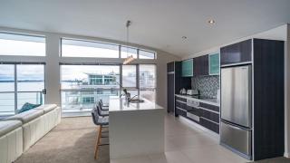 Princes Wharf's truly stunning North-West Loft - Auckland - 8