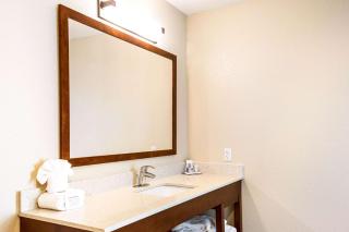 Comfort Inn & Suites Niagara Falls Blvd USA - Niagara Falls - 4