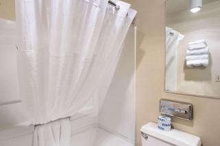Sutter Inn - 1