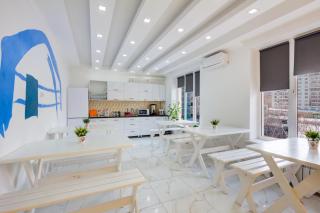 WHITE HOTEL & HOSTEL - Bichkek - 8