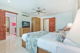 BUTTERFLY GARDEN BOUTIQUE RESIDENCES LARGE Luxury Apts and Villas A Lifetsyle Destination by NEANG, Everything You Need All Right Here 1-3 bedrooms 110 to 190 sq mtrs, 2 Full bathrooms, Rain Shower, SPA bath, BBQ, Free WIFI, Staff 24-7, Close to Beach - 8