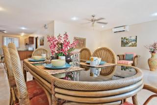 BUTTERFLY GARDEN BOUTIQUE RESIDENCES LARGE Luxury Apts and Villas A Lifetsyle Destination by NEANG, Everything You Need All Right Here 1-3 bedrooms 110 to 190 sq mtrs, 2 Full bathrooms, Rain Shower, SPA bath, BBQ, Free WIFI, Staff 24-7, Close to Beach - 7