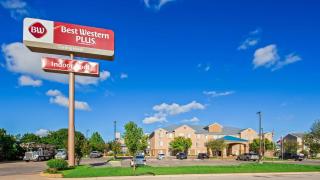 Best Western Plus Cutting Horse Inn & Suites - Weatherford - 0