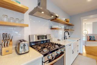 The Happy Place - Falmouth - 1