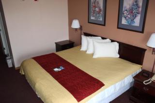 Super 8 by Wyndham Chenoa - Chenoa - 3