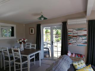 Mont's Cottage - Awatuna - 7