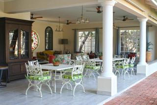 Batonka Guest Lodge - Victoria Falls - 5