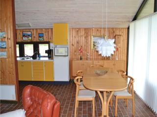 Three-Bedroom Holiday Home In Jerup - Jerup - 2
