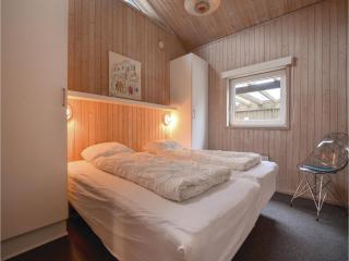 Stunning Home In Ebeltoft With Kitchen - 2