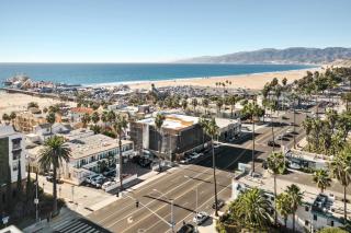 Sea Blue Hotel - Los Angeles - 4