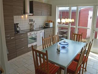 Three-Bedroom Holiday Home In Ulfborg - Ulfborg - 1