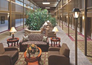 Ramkota Hotel Watertown - Watertown - 5