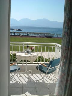 Stunning Seaview Town Apartment - 4