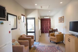 Alpine Peaks Apartment - 7