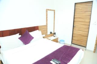Shree Akshar Restaurant and Hotel - Ahmedabad - 6