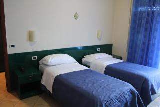 Hotel 106 - Sellia Marina - 5