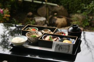 Hotel Okura Kyoto - Kyoto - 4