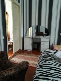 Nikoloz Guesthouse - 3
