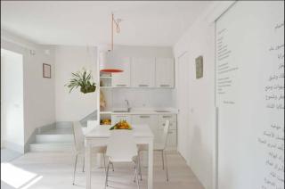 Community Rooms & Wine - 3