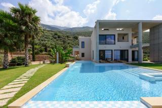 Landmark - ορόσημο - 2