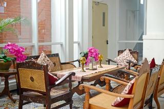 La Lisa Hotel Surabaya - Surabaya - 5