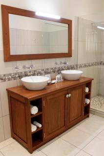 Batonka Guest Lodge - Victoria Falls - 6